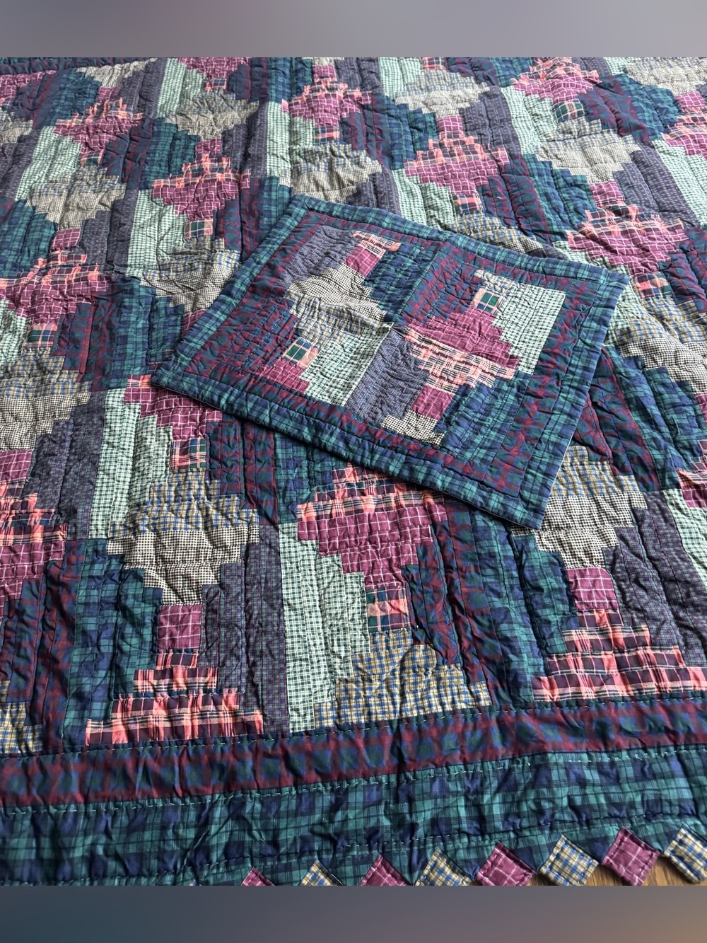 Vintage Log Cabin Patchwork Quilt 100”x89” & 1 Pillow Shams 30”x24”